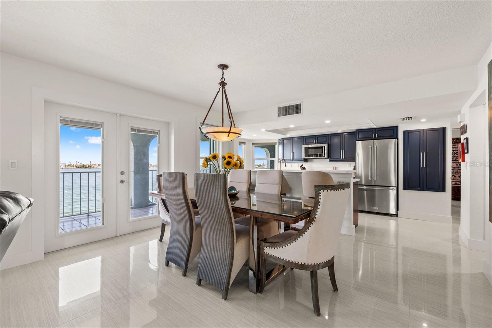 FLAMINGO BAY CLUB CO - Residential