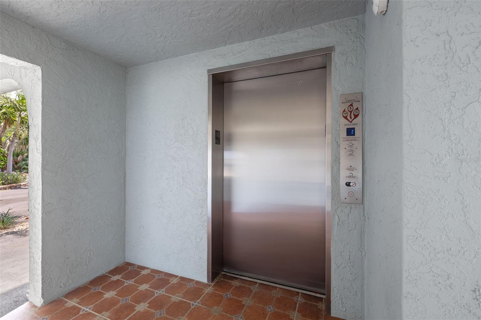 FLAMINGO BAY CLUB CO - Residential