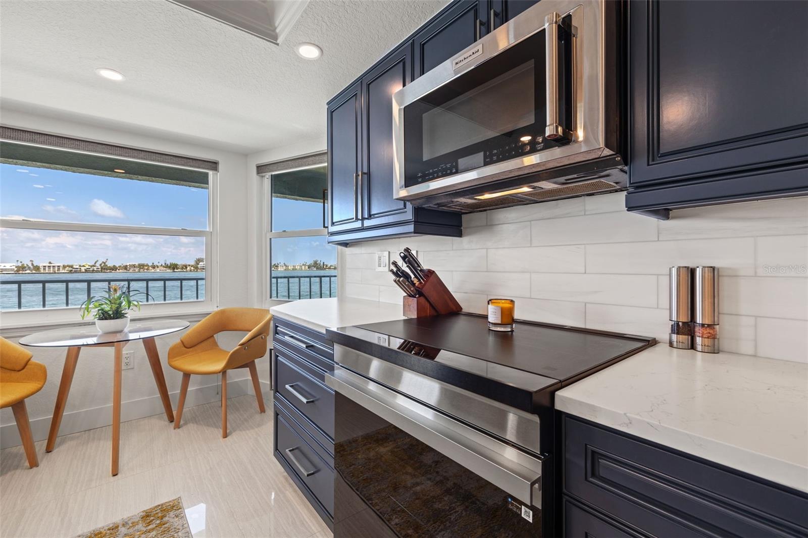 FLAMINGO BAY CLUB CO - Residential