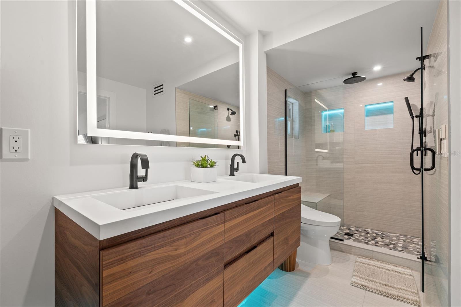 FLAMINGO BAY CLUB CO - Residential