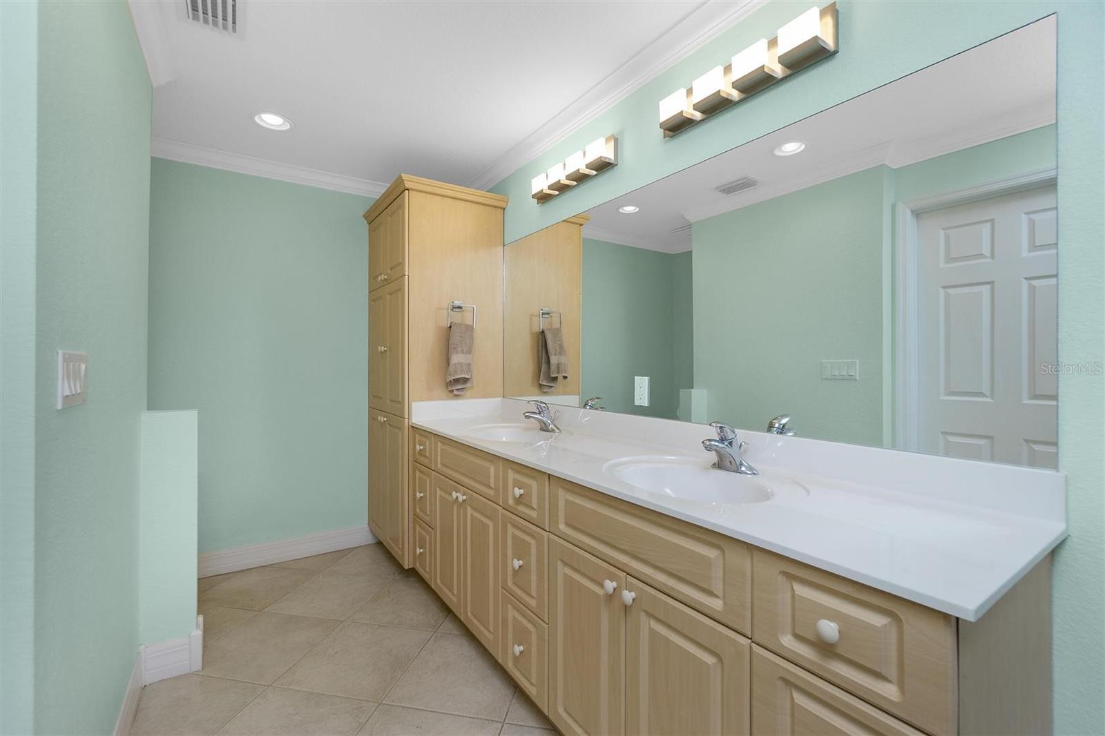 KINGS XING - Residential