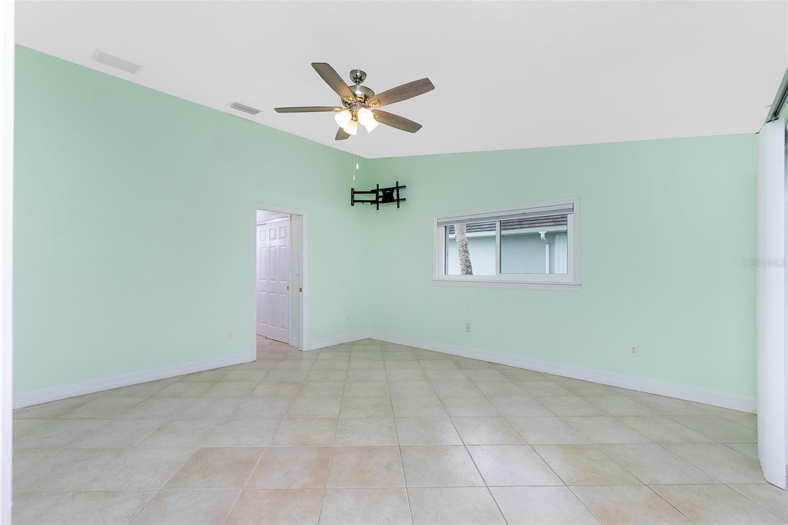 KINGS XING - Residential