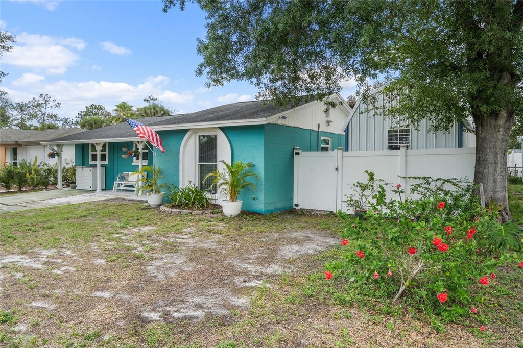 Photo of 7906 Woodvine Circle, Tampa, FL 33615 (MLS # TB8518197)