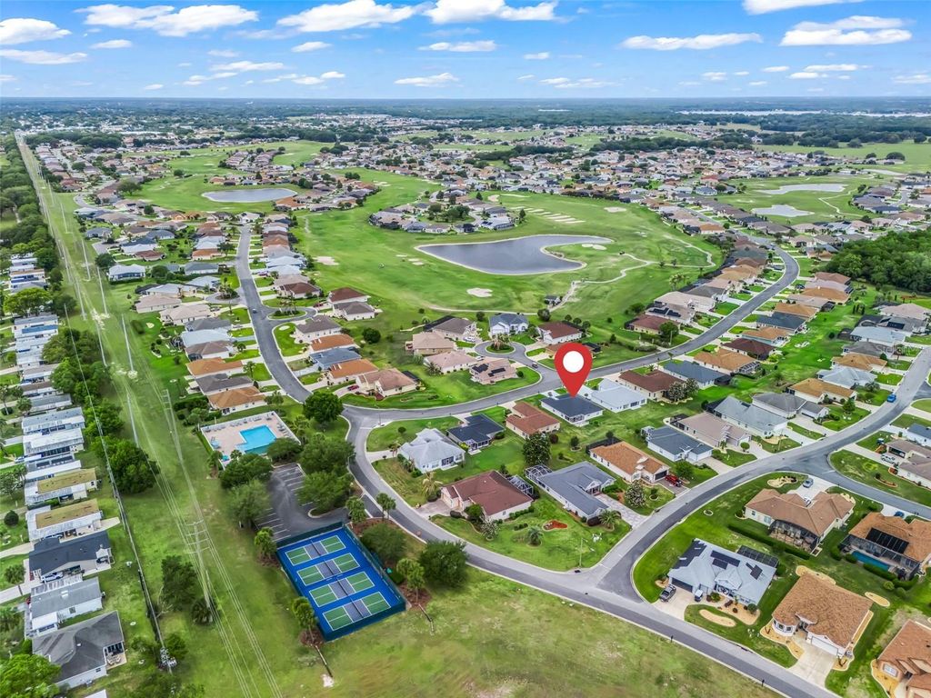 Photo of 12323 SE 176th Loop, Summerfield, FL 34491 (MLS # G5111246)