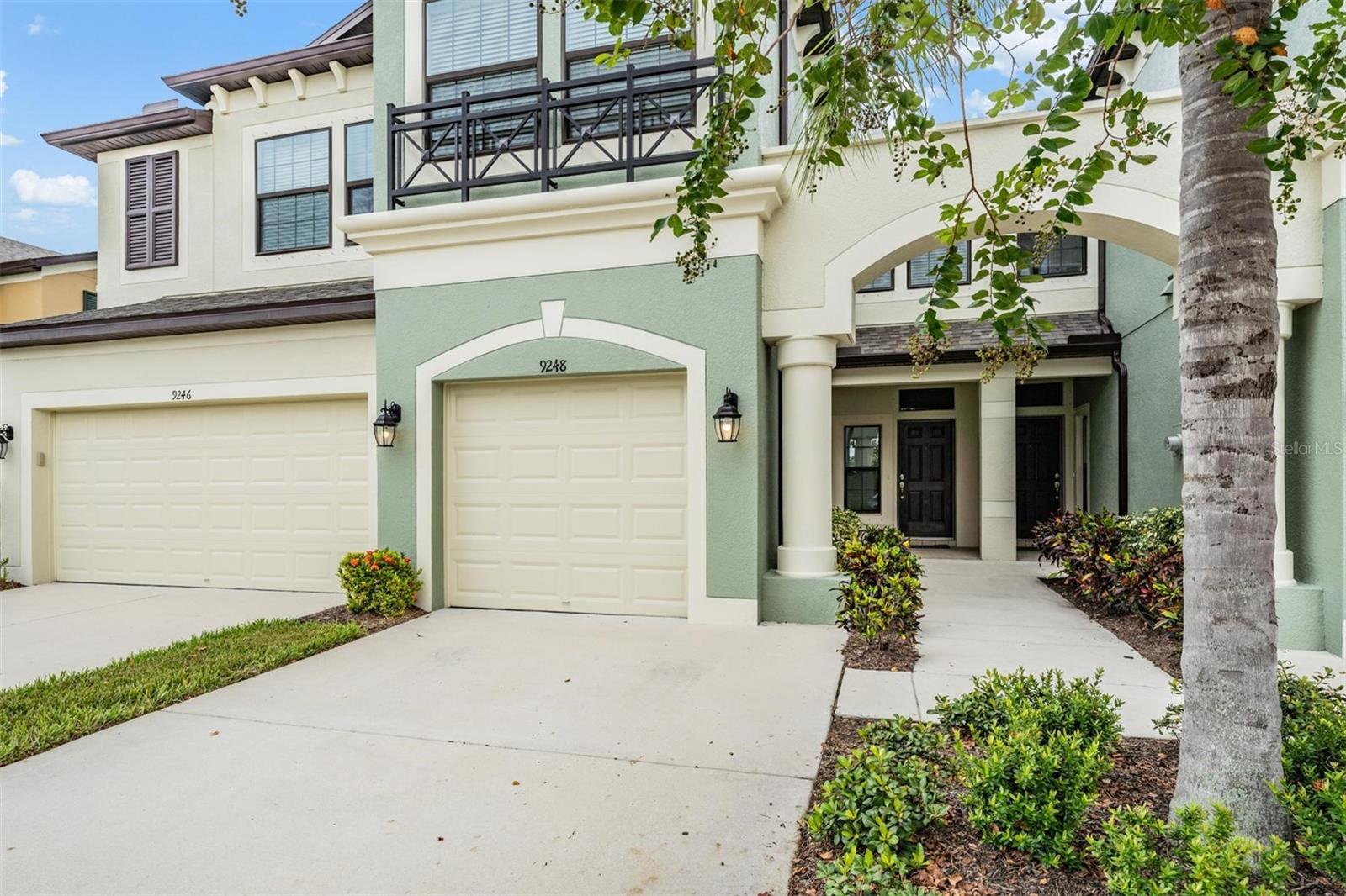 WEST LAKE TWNHMS PH 2 - Residential