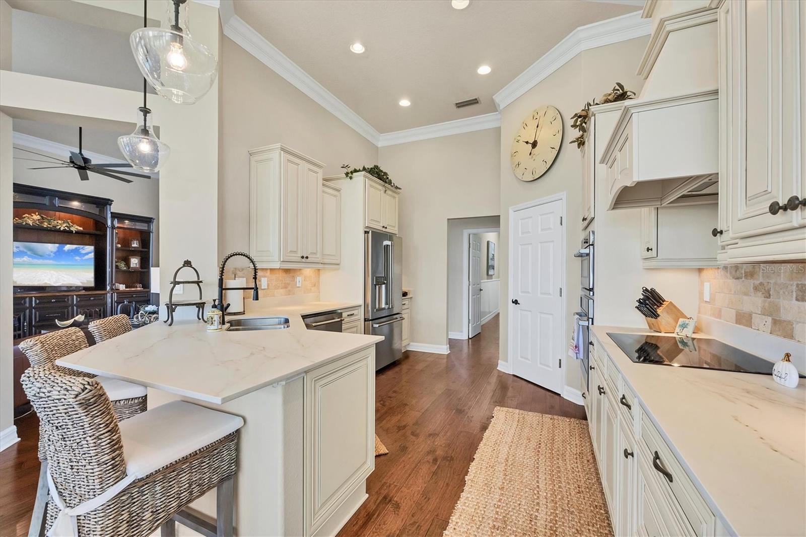 CALUSA LAKES - Residential
