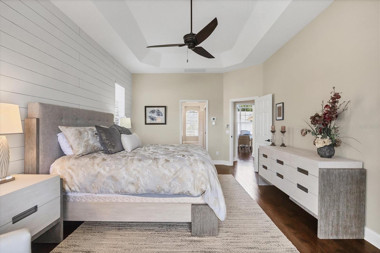 CALUSA LAKES - Residential
