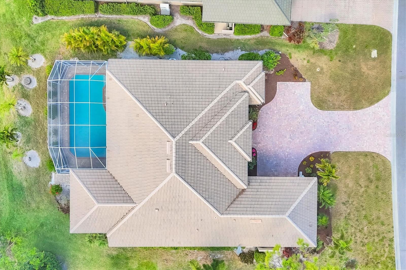 CALUSA LAKES - Residential