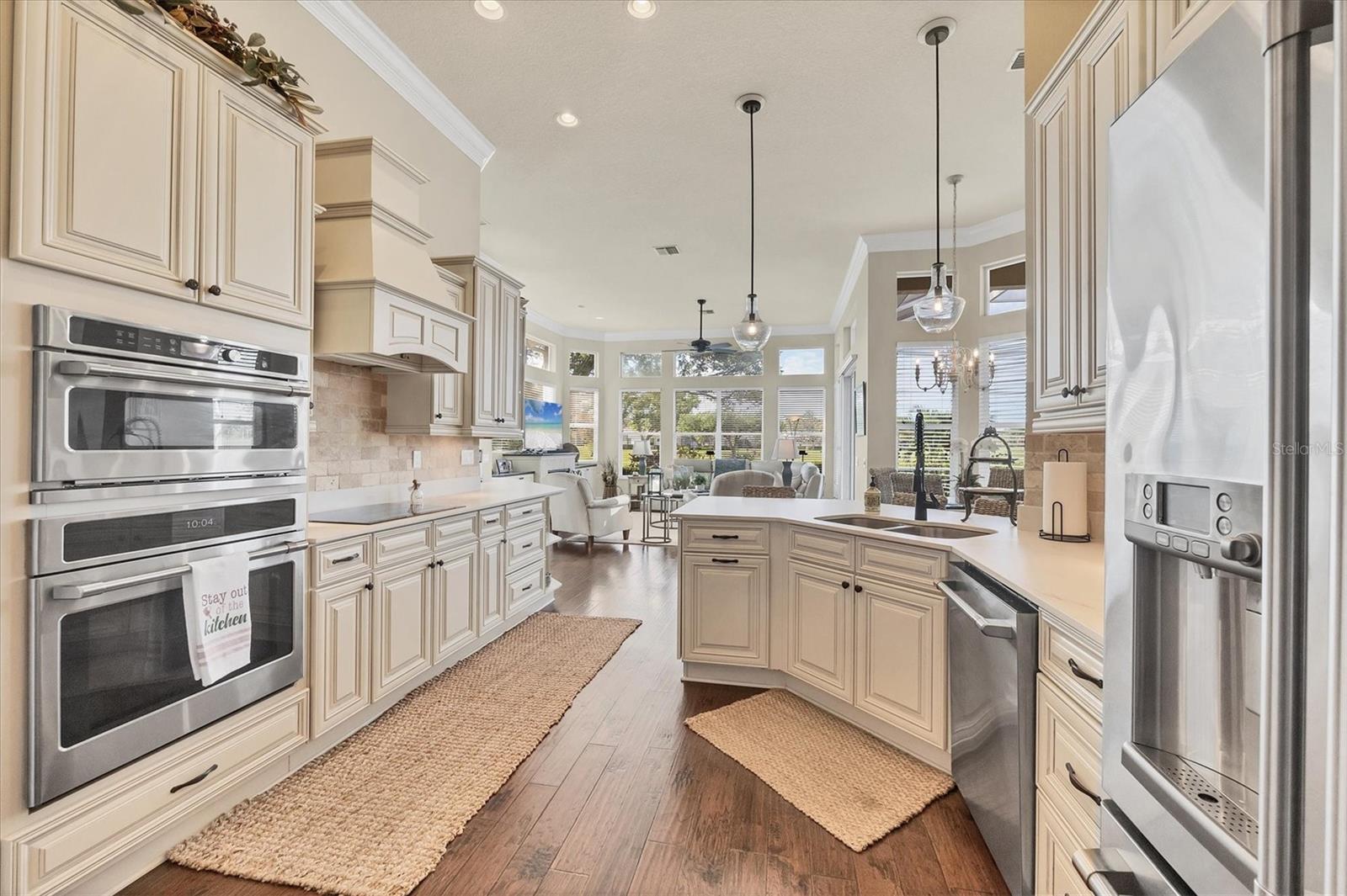 CALUSA LAKES - Residential