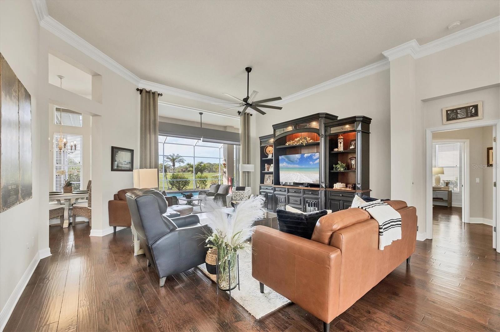 CALUSA LAKES - Residential