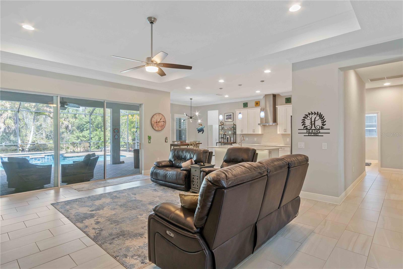 OASIS/WEST VLGS PH 1 - Residential