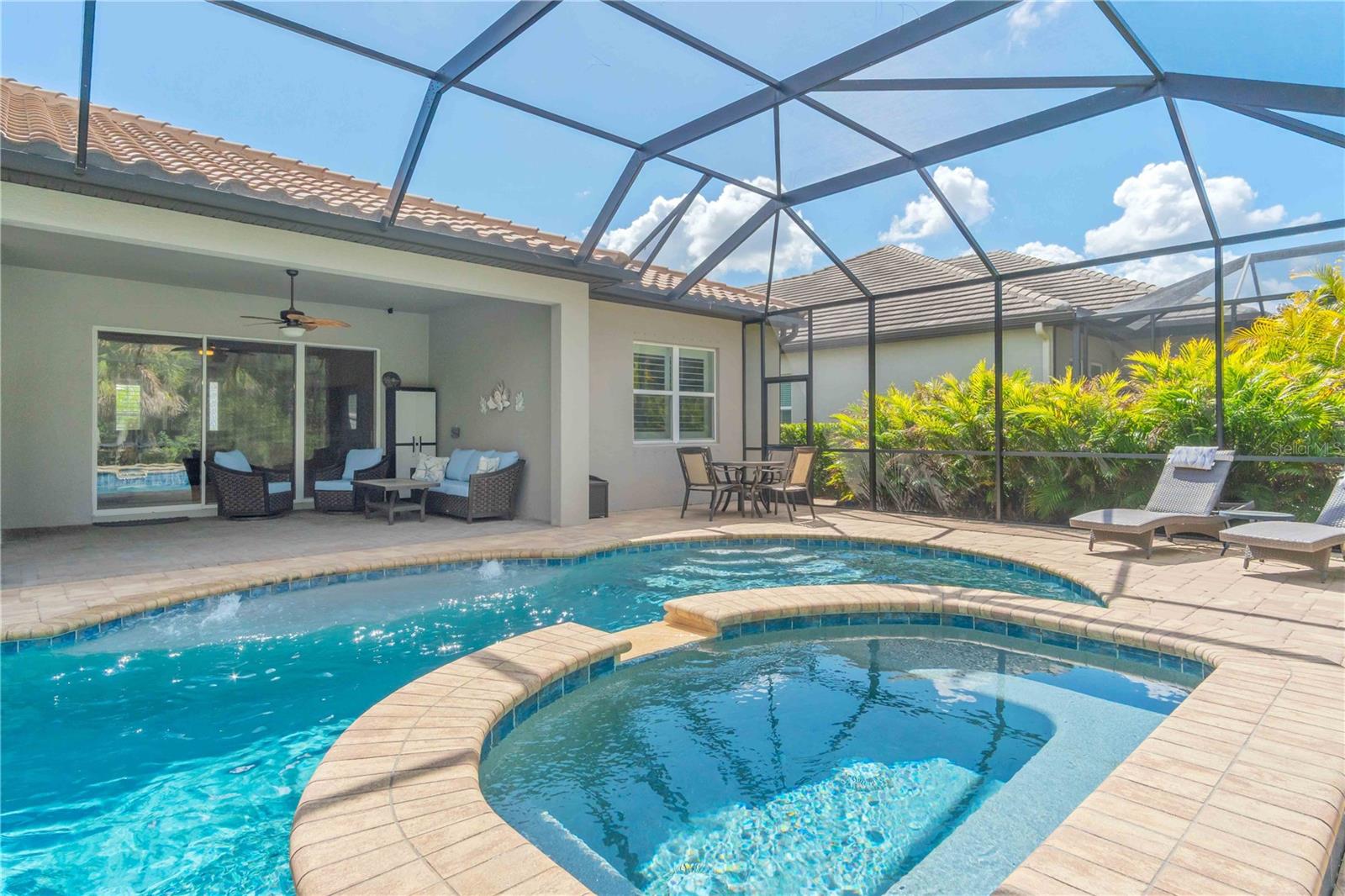 OASIS/WEST VLGS PH 1 - Residential