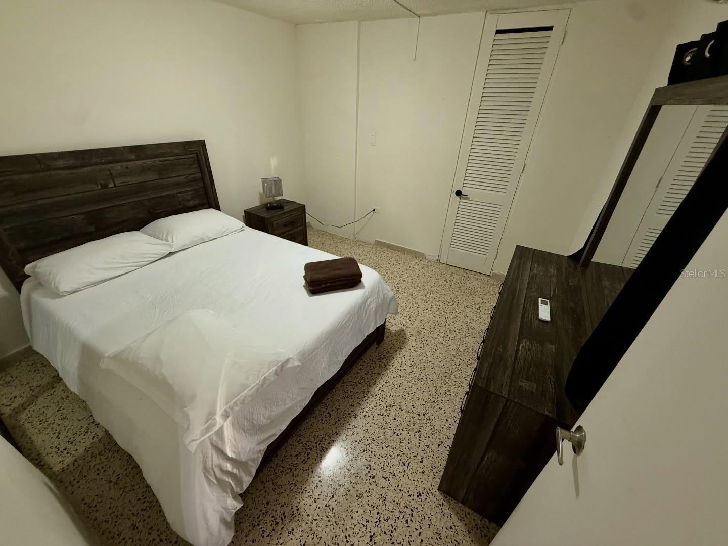 JARDINES DE COUNTRY CLUB - Residential Income