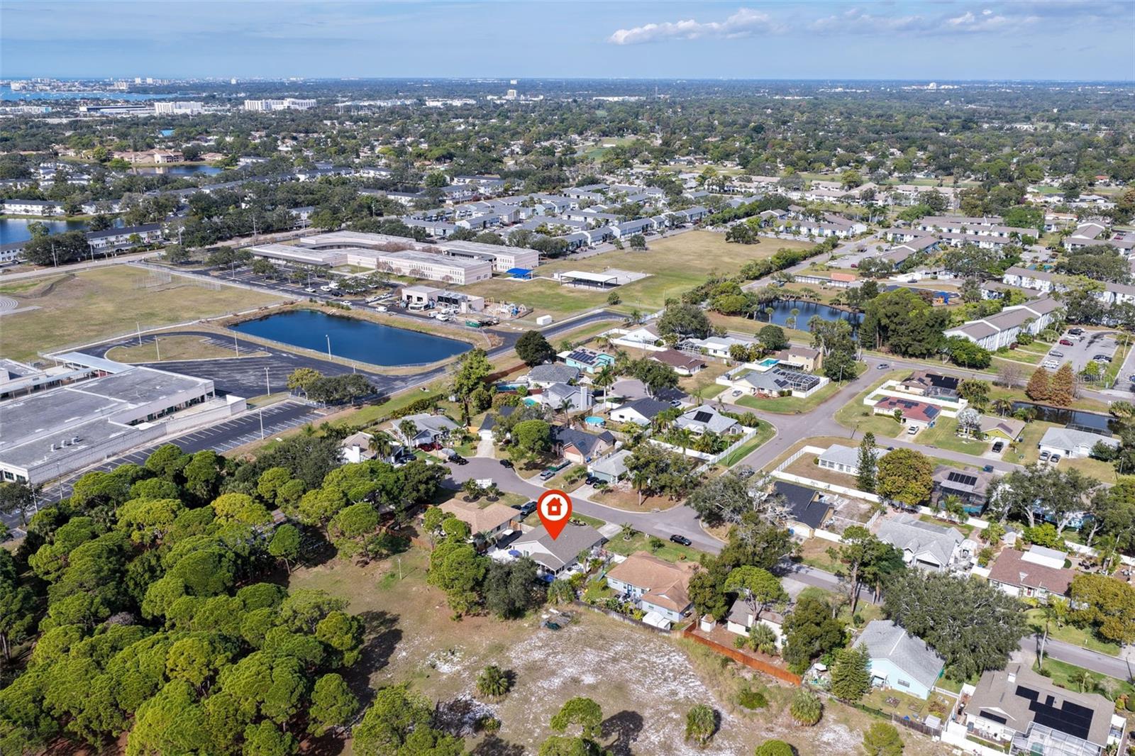 ARLINGTON PARK - Residential