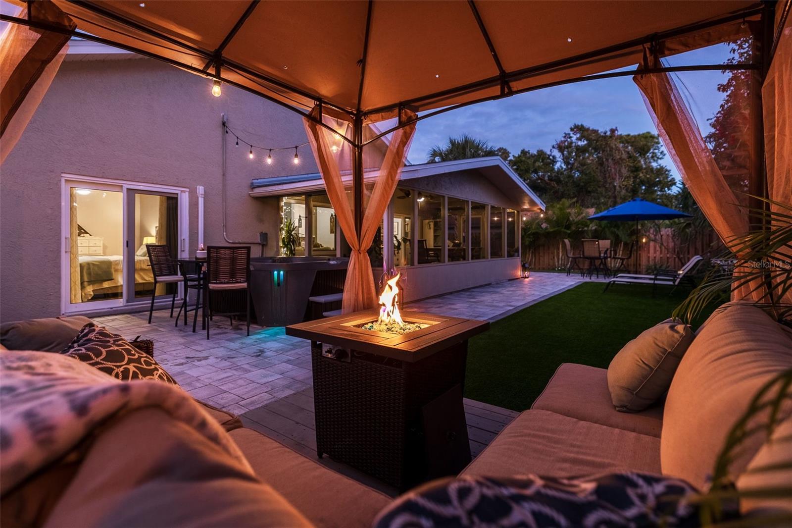 ARLINGTON PARK - Residential