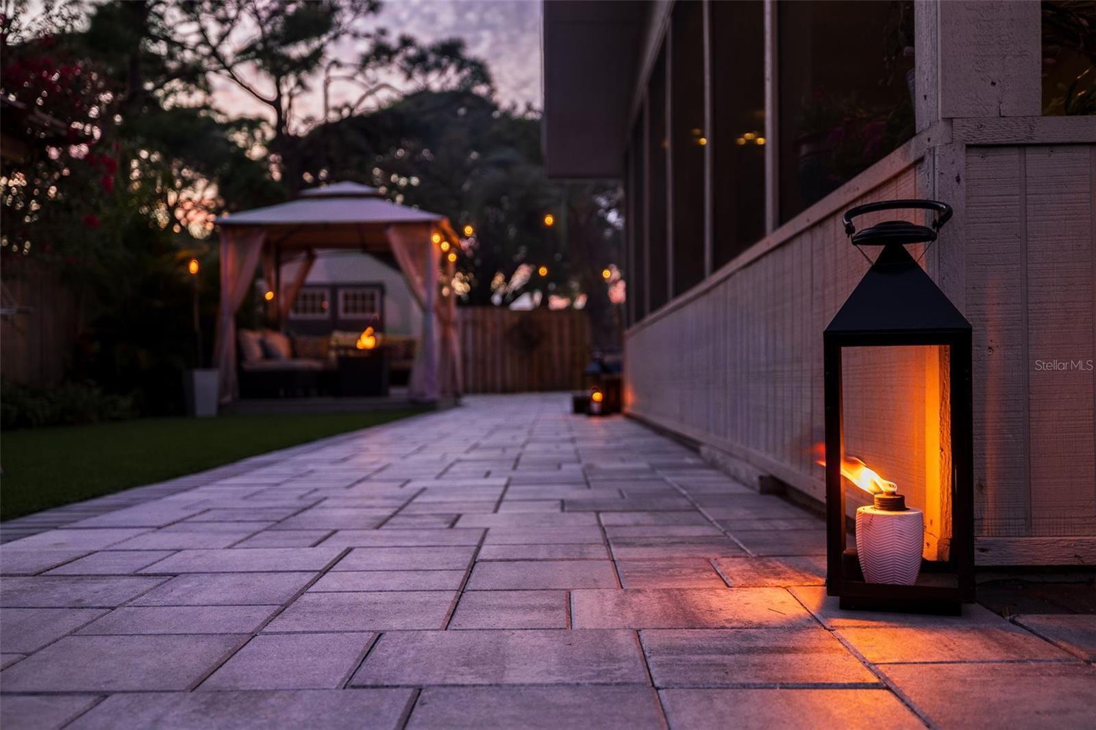 ARLINGTON PARK - Residential