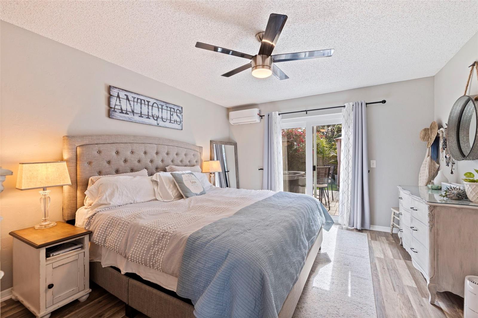 ARLINGTON PARK - Residential