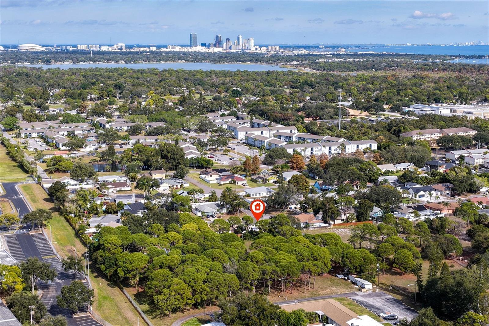 ARLINGTON PARK - Residential