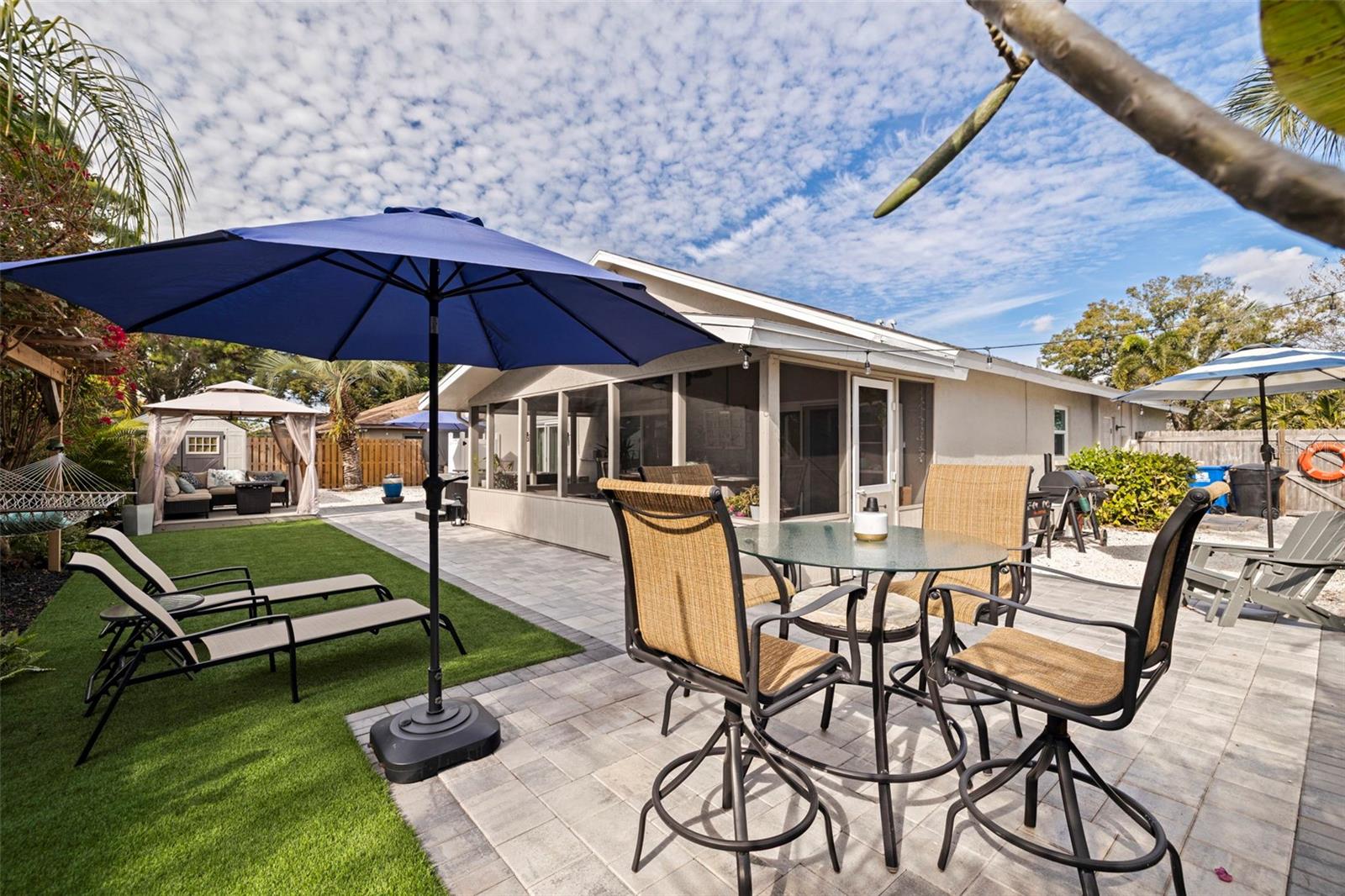 ARLINGTON PARK - Residential