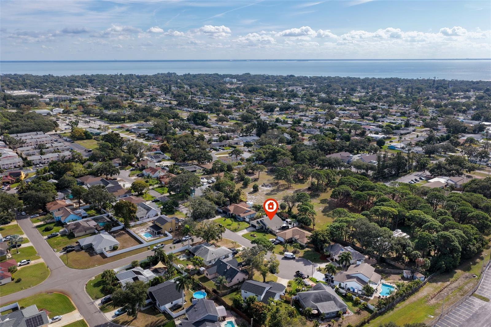 ARLINGTON PARK - Residential