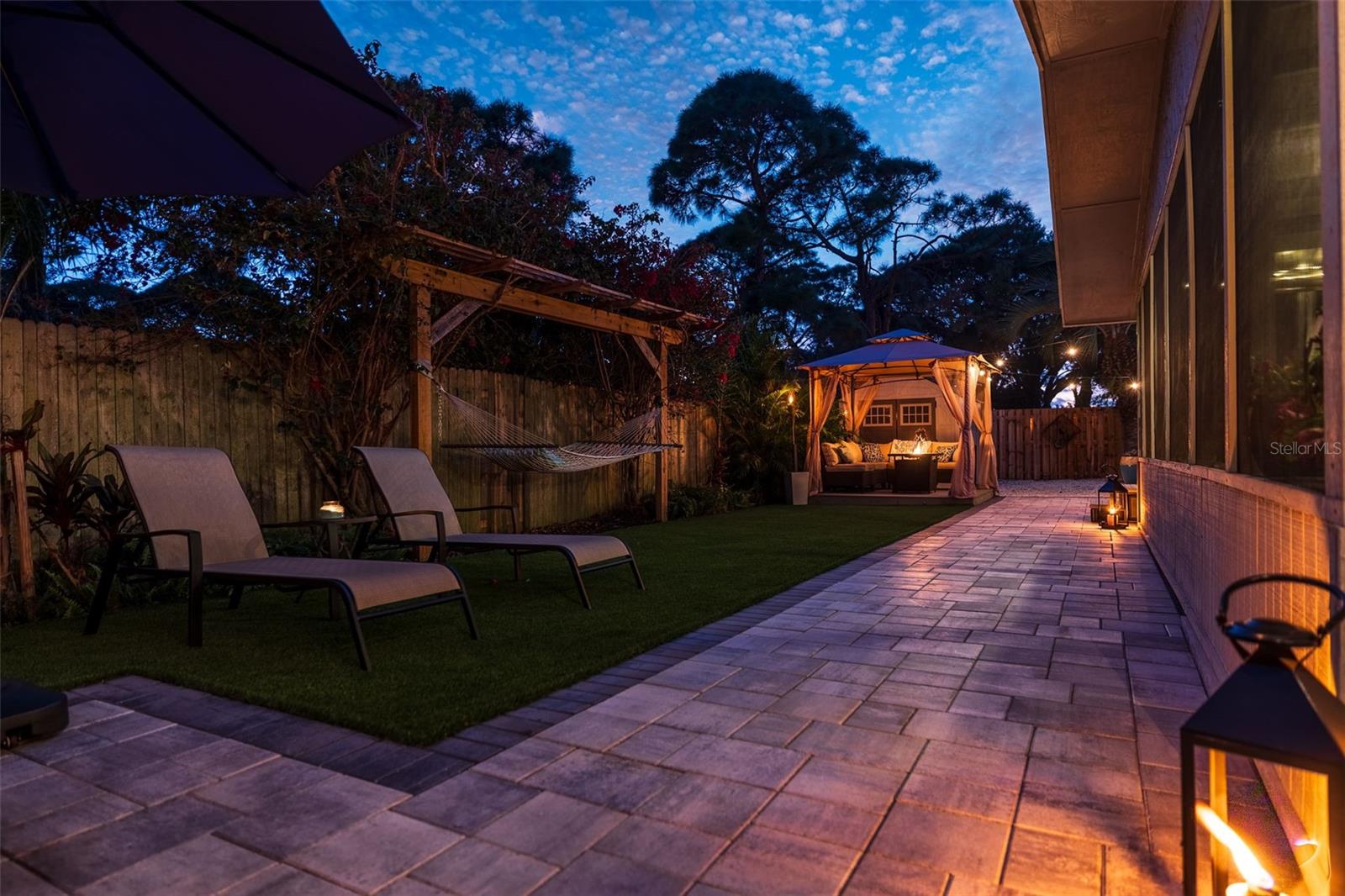 ARLINGTON PARK - Residential