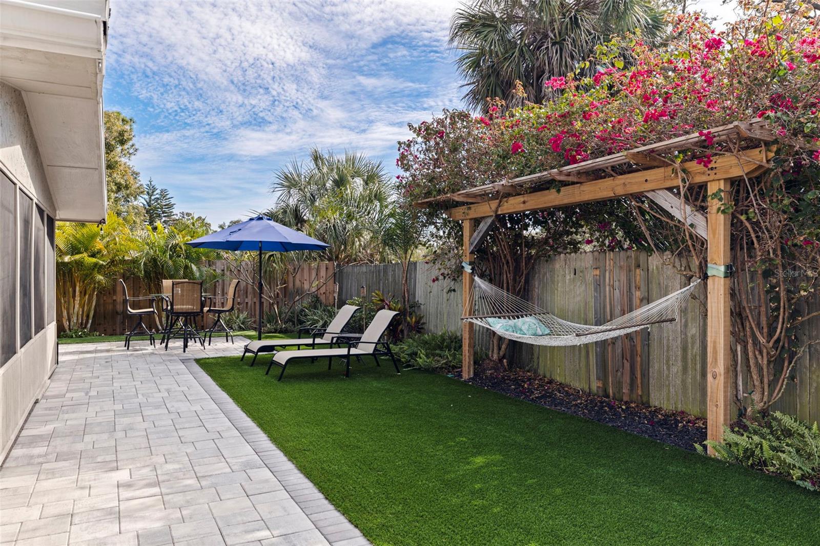 ARLINGTON PARK - Residential