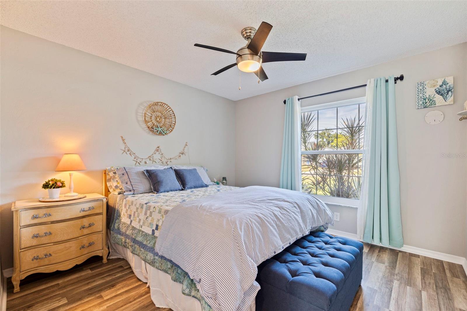 ARLINGTON PARK - Residential