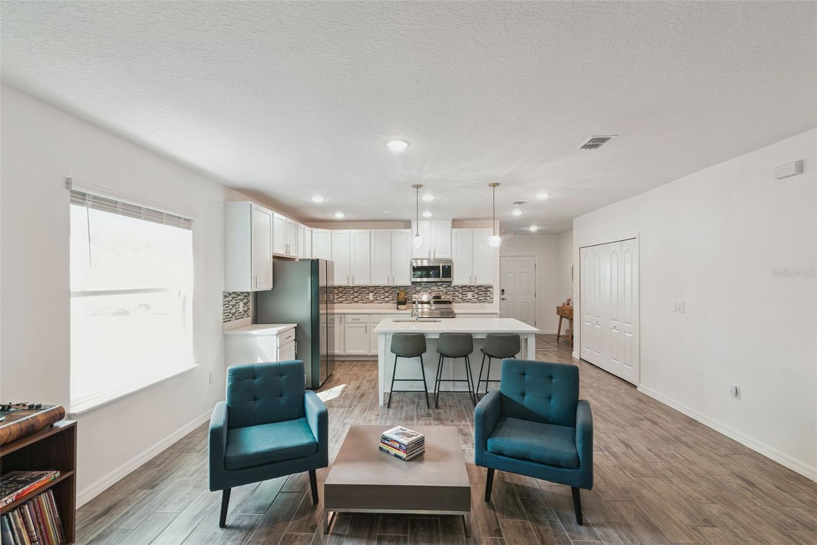 ANDOVER RDG - Residential