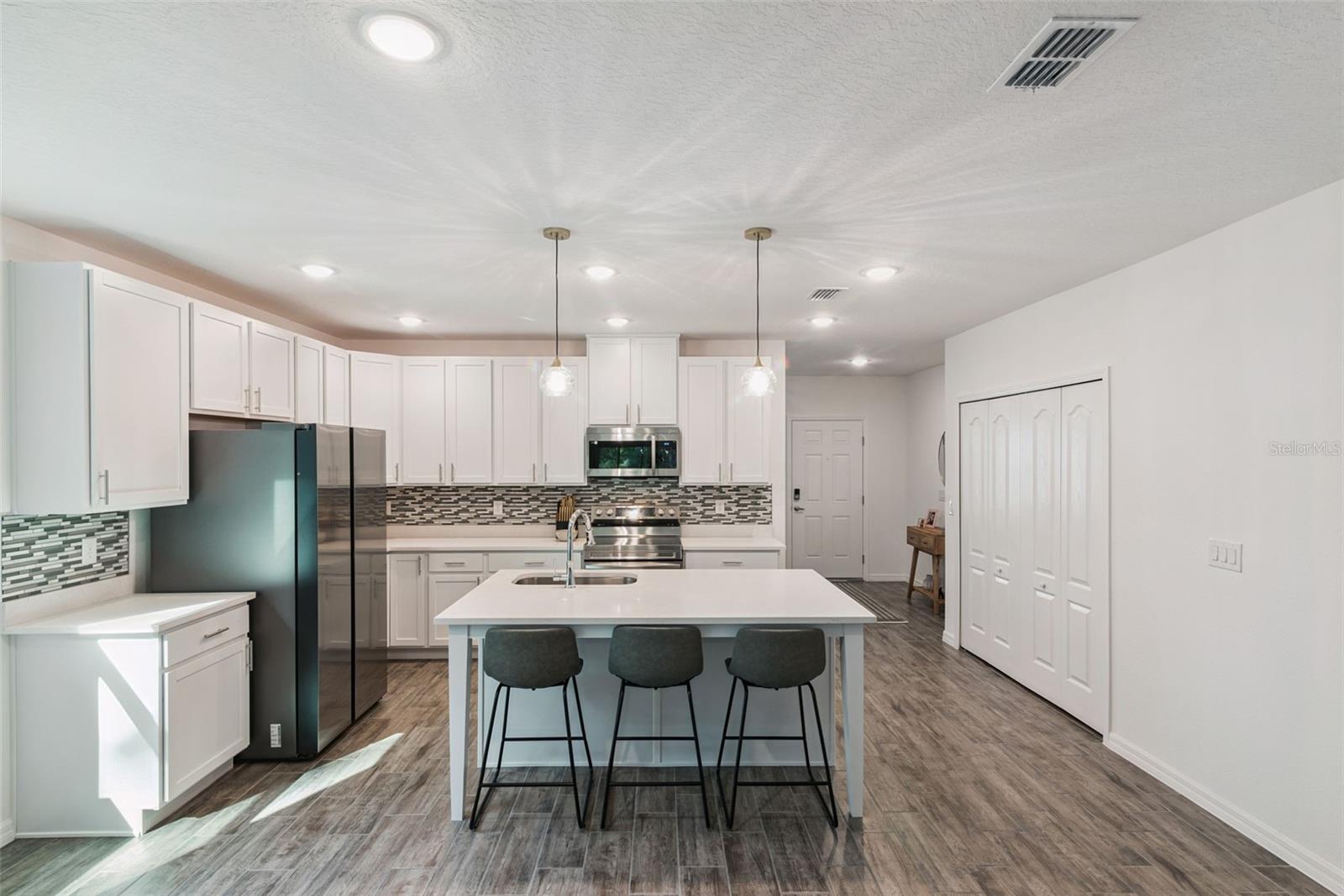 ANDOVER RDG - Residential