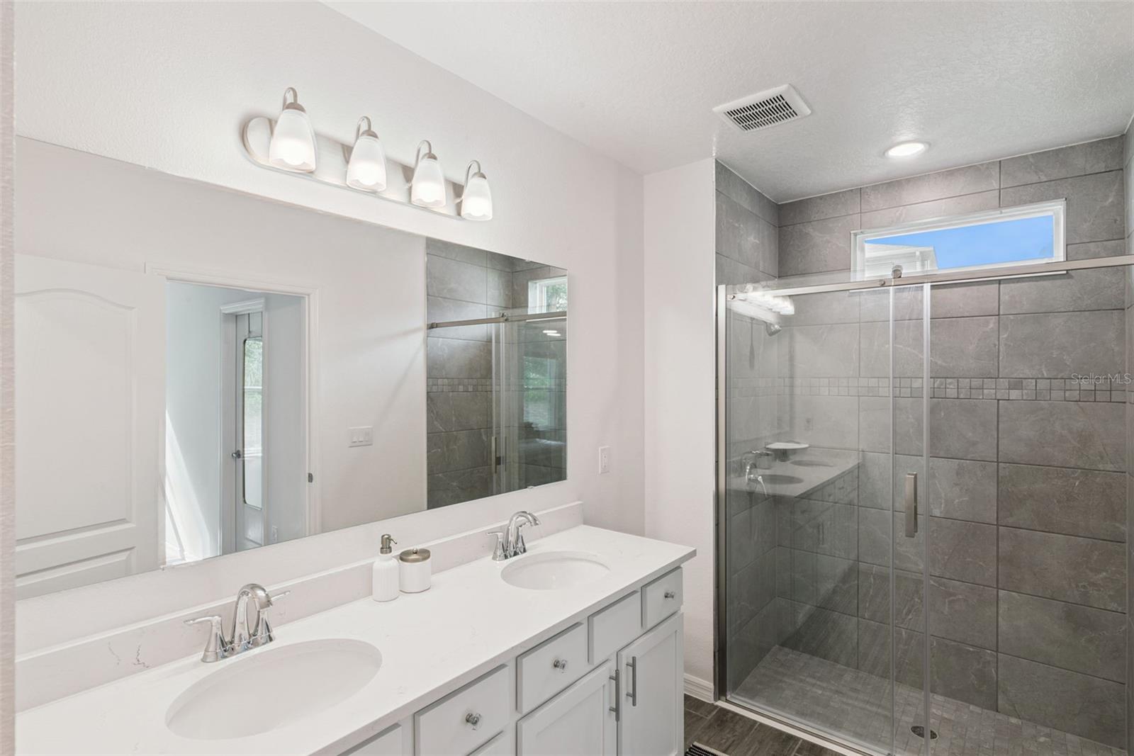 ANDOVER RDG - Residential