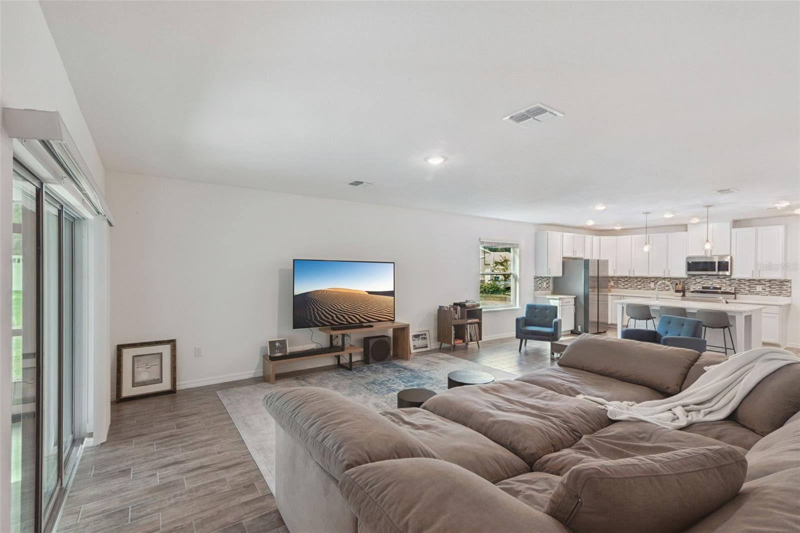 ANDOVER RDG - Residential