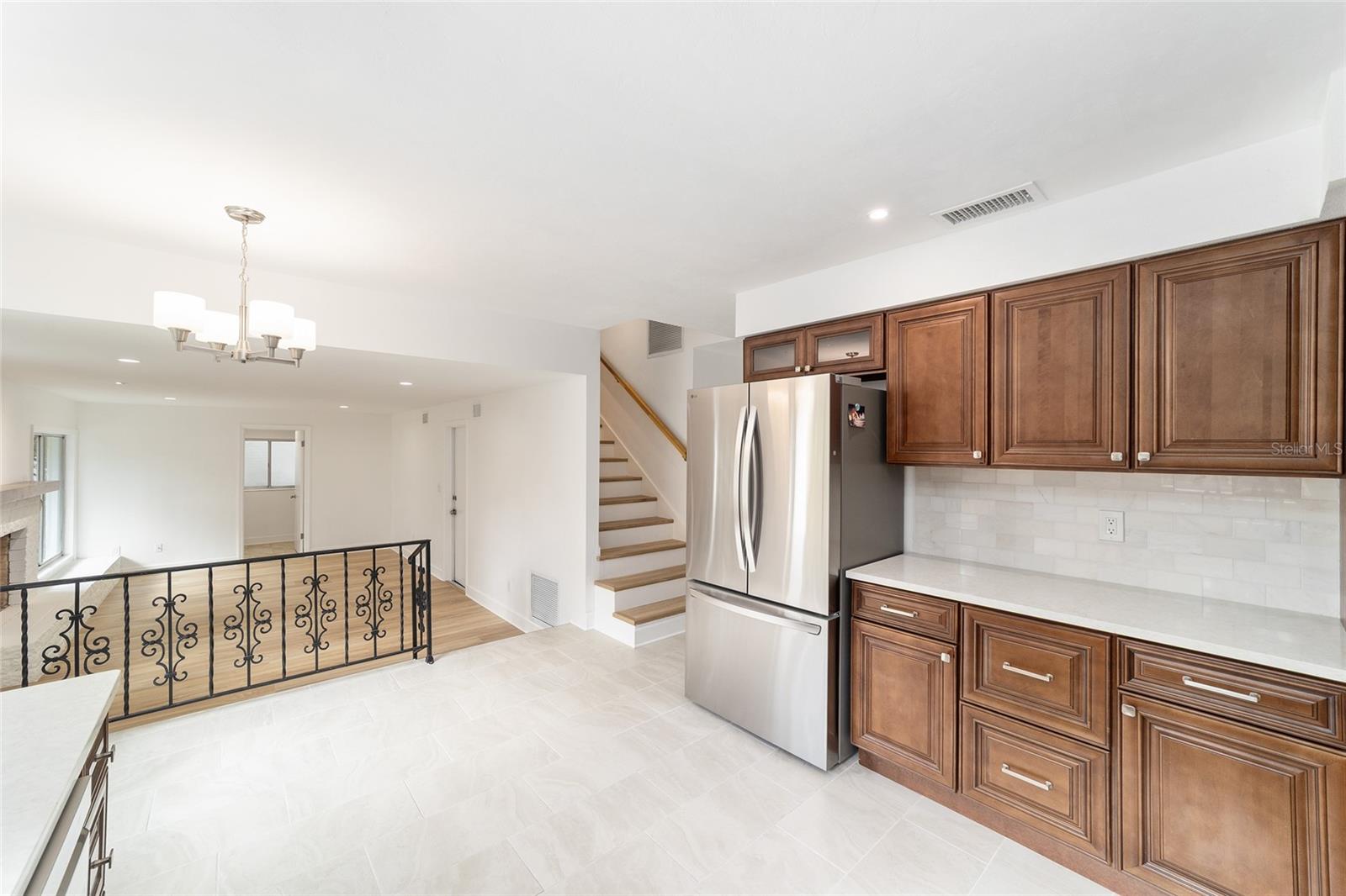 SUBURBAN HEIGHTS - Residential