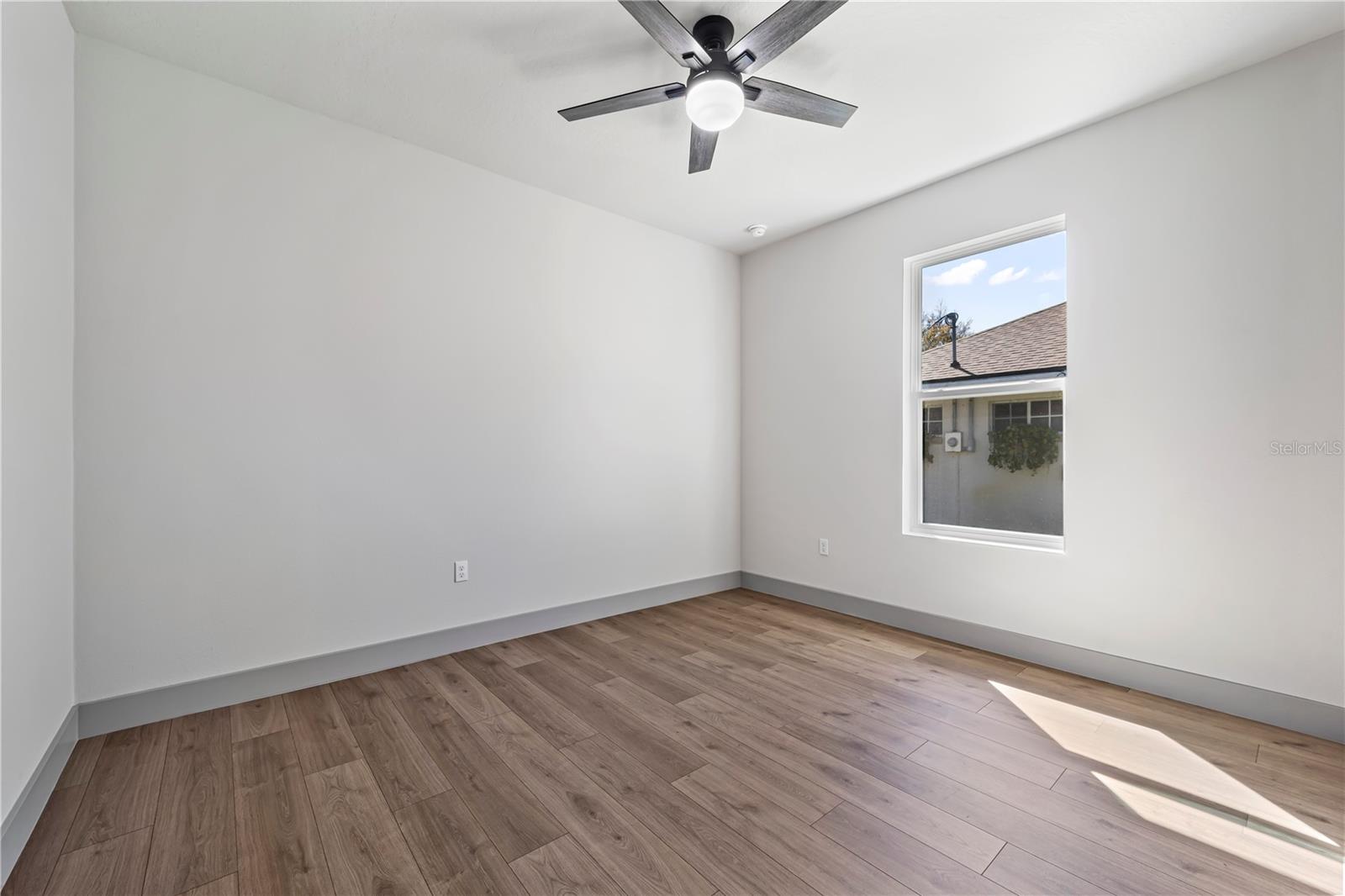 PALM COAST/EASTHAMPTON SEC 34 - Residential Lease