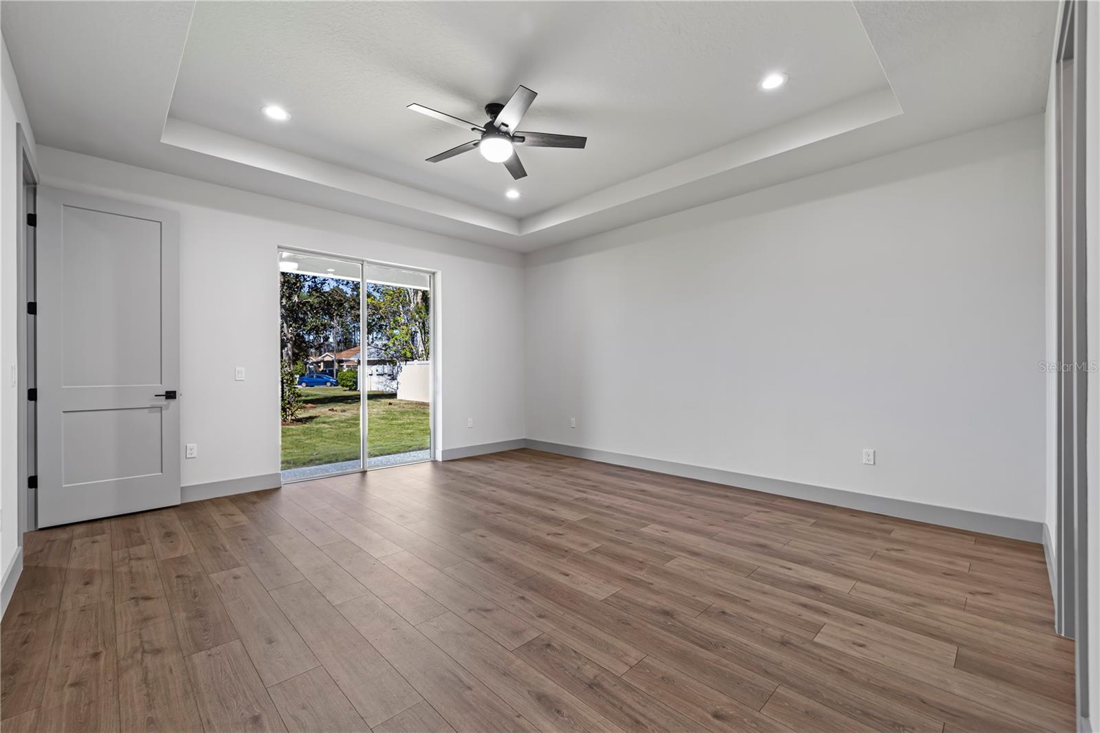 PALM COAST/EASTHAMPTON SEC 34 - Residential Lease
