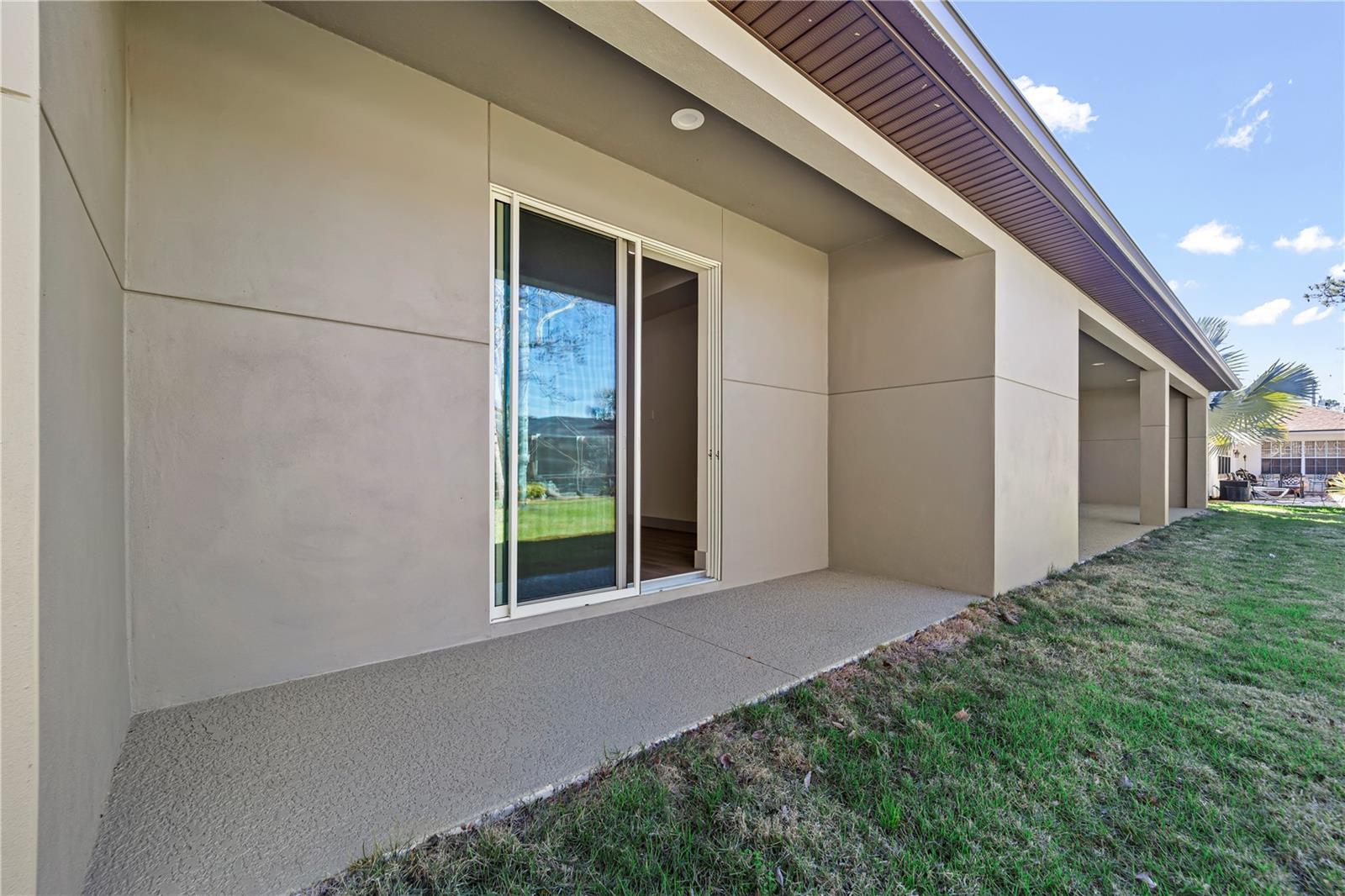 PALM COAST/EASTHAMPTON SEC 34 - Residential Lease