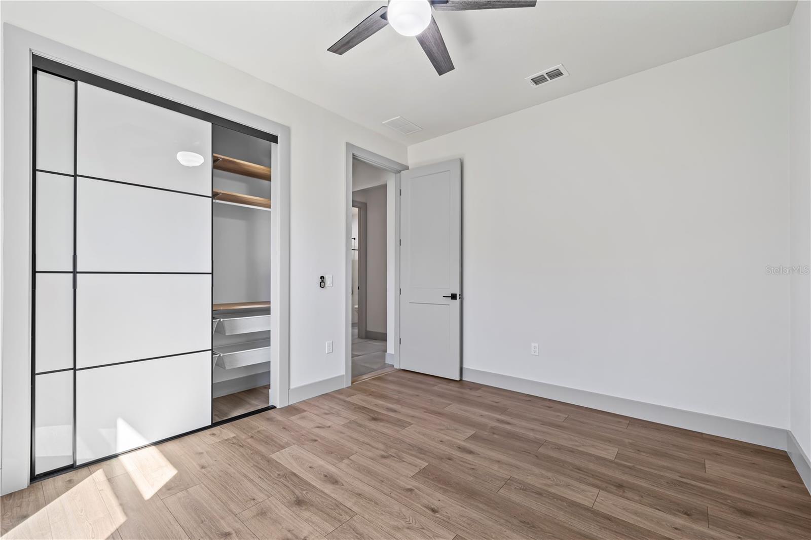 PALM COAST/EASTHAMPTON SEC 34 - Residential Lease