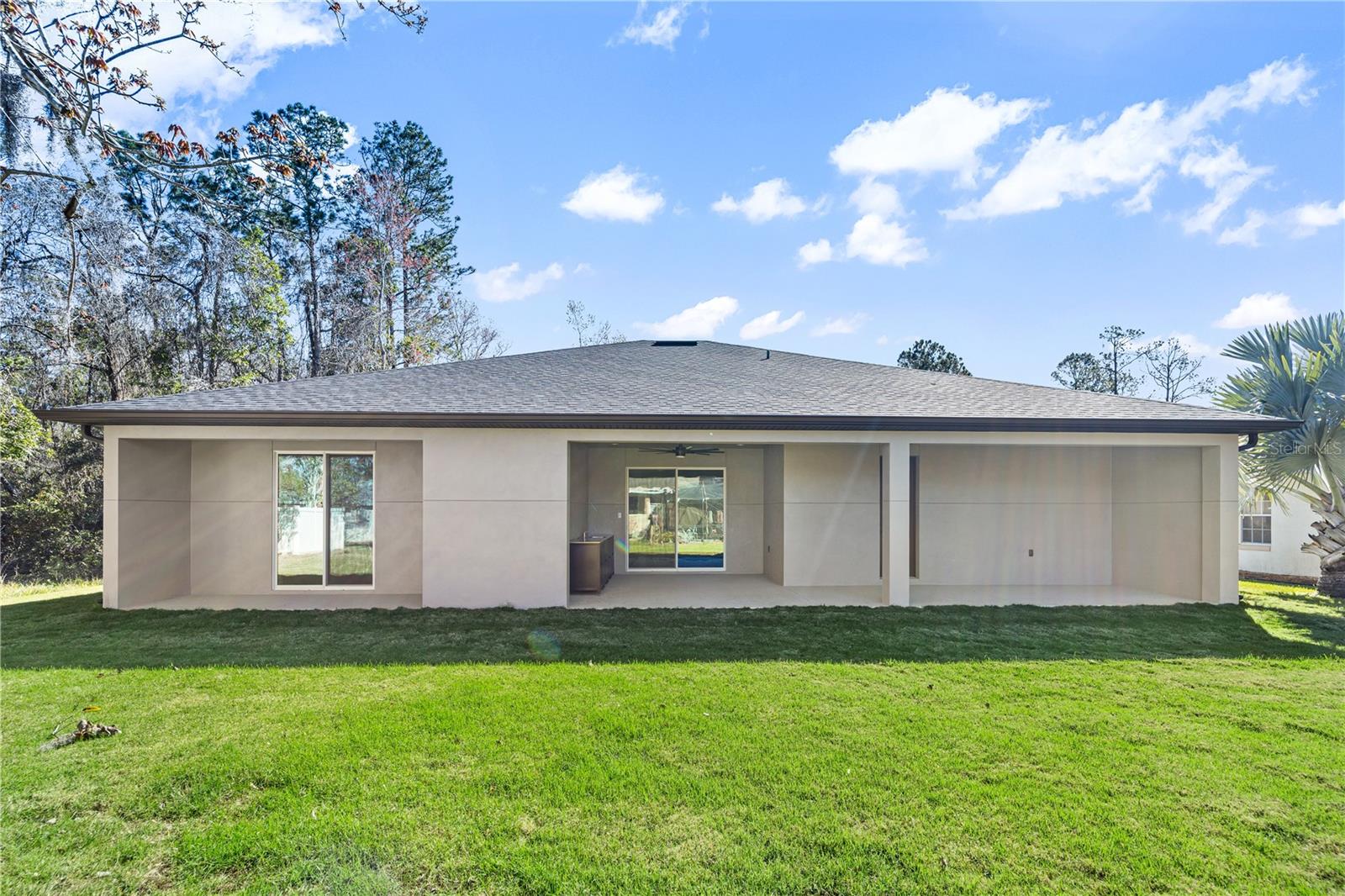 PALM COAST/EASTHAMPTON SEC 34 - Residential Lease