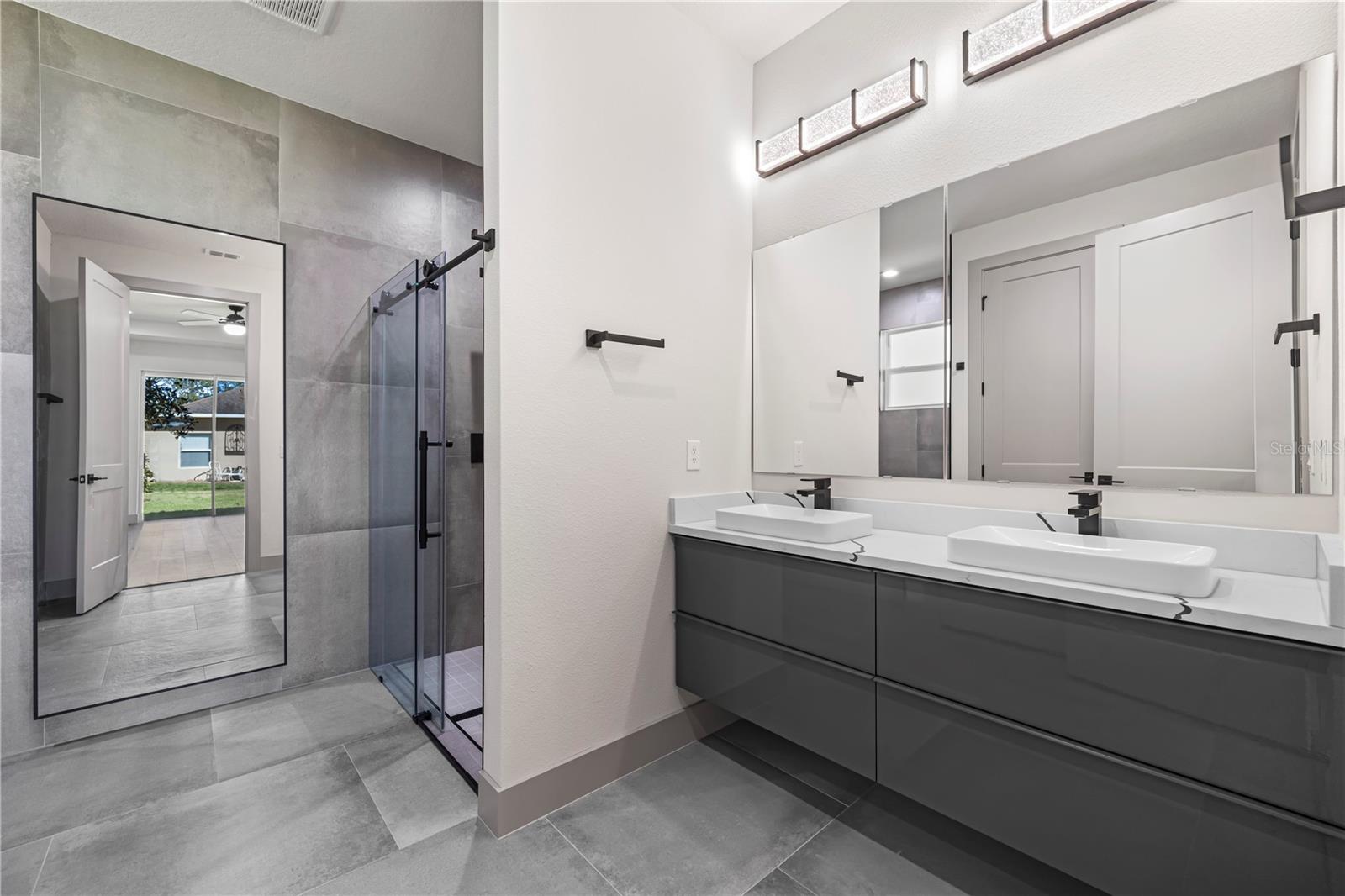 PALM COAST/EASTHAMPTON SEC 34 - Residential Lease