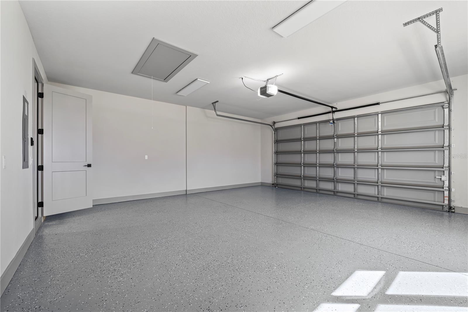 PALM COAST/EASTHAMPTON SEC 34 - Residential Lease