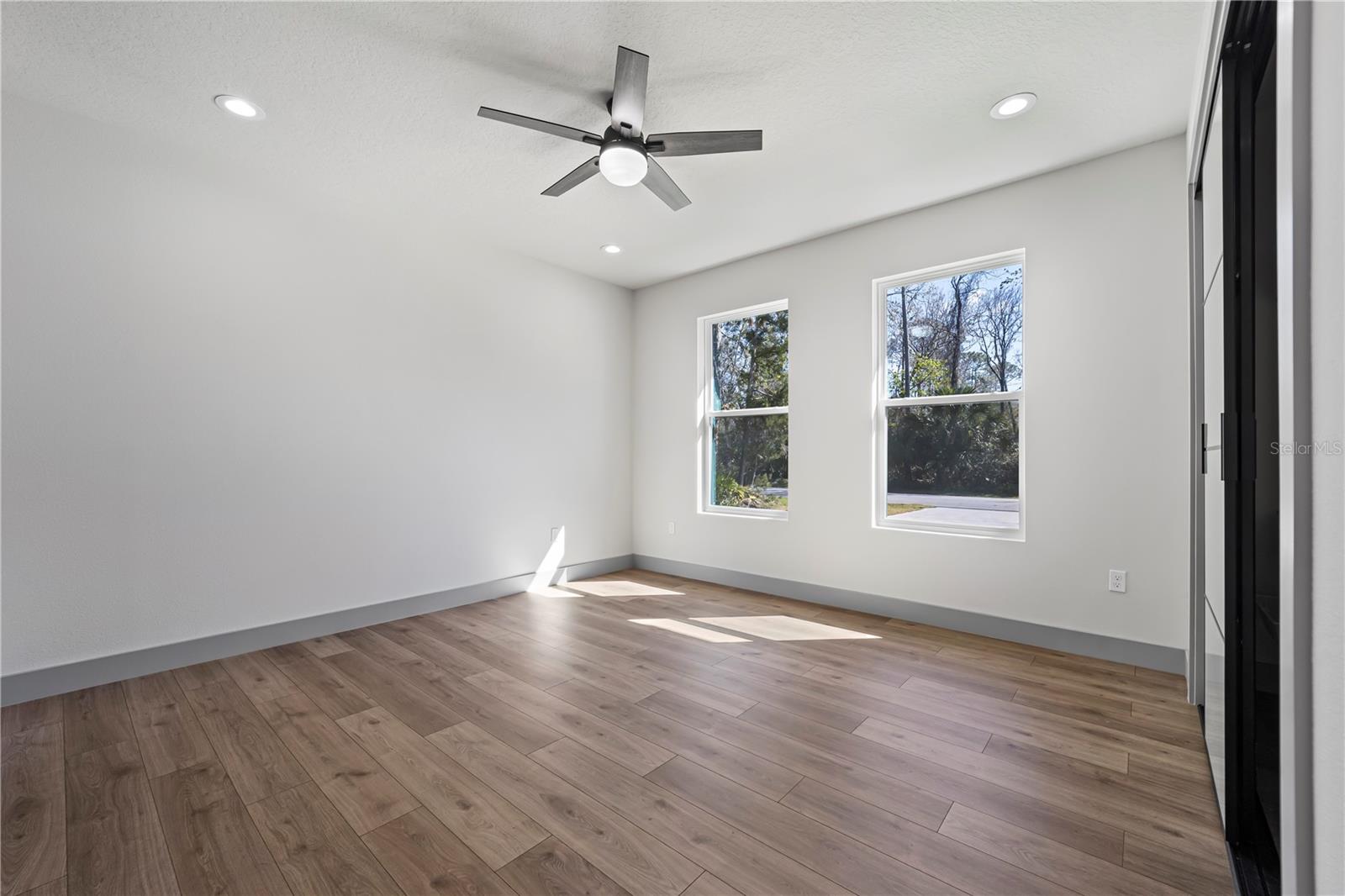 PALM COAST/EASTHAMPTON SEC 34 - Residential Lease