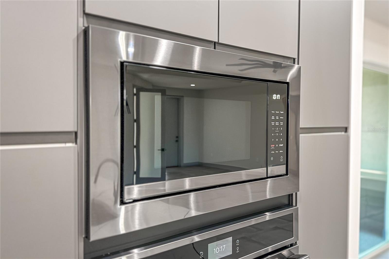 PALM COAST/EASTHAMPTON SEC 34 - Residential Lease