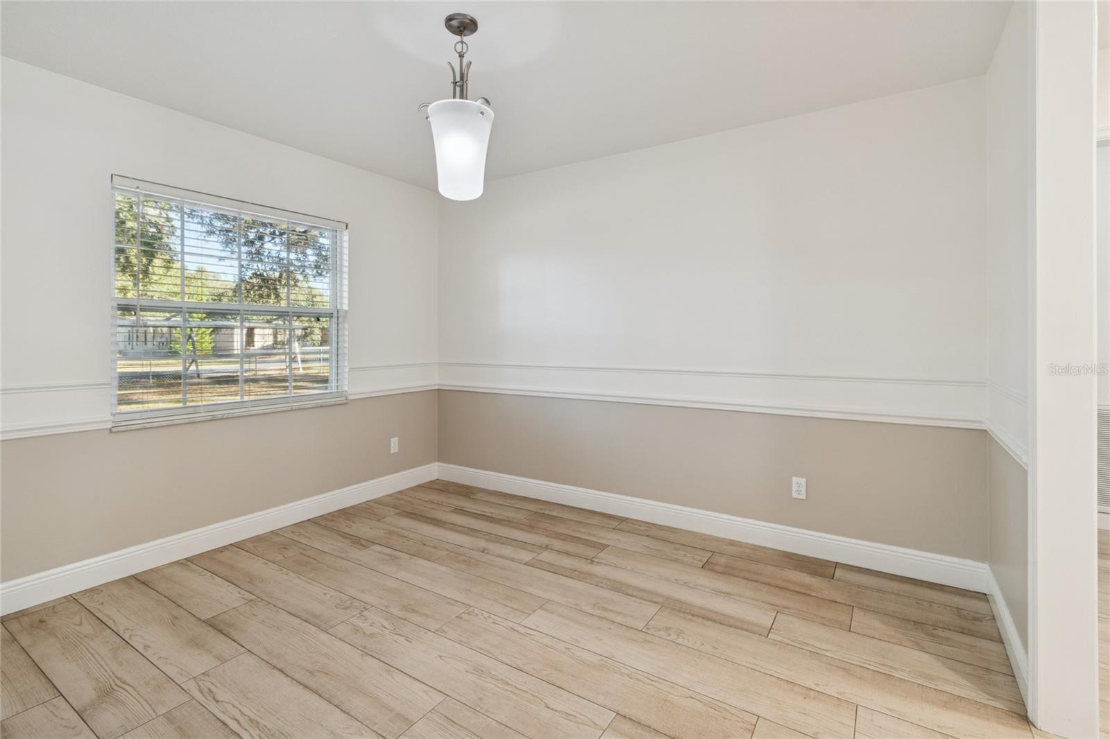 HAMPTON OAKS - Residential