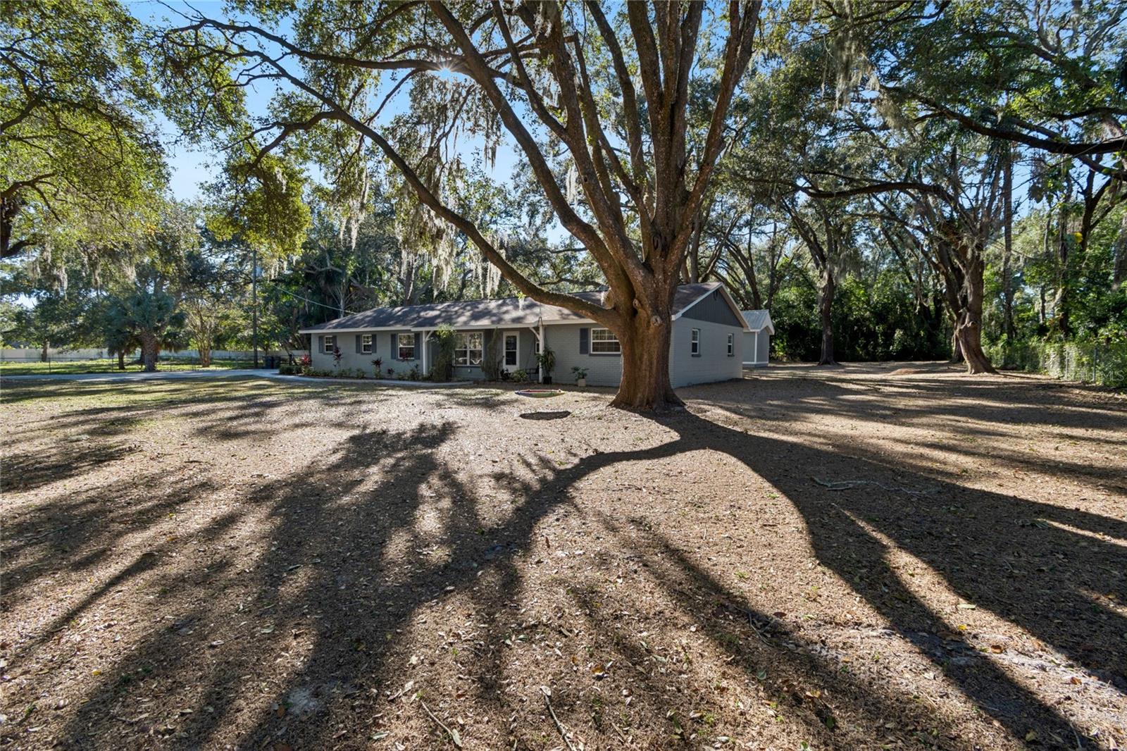 HAMPTON OAKS - Residential