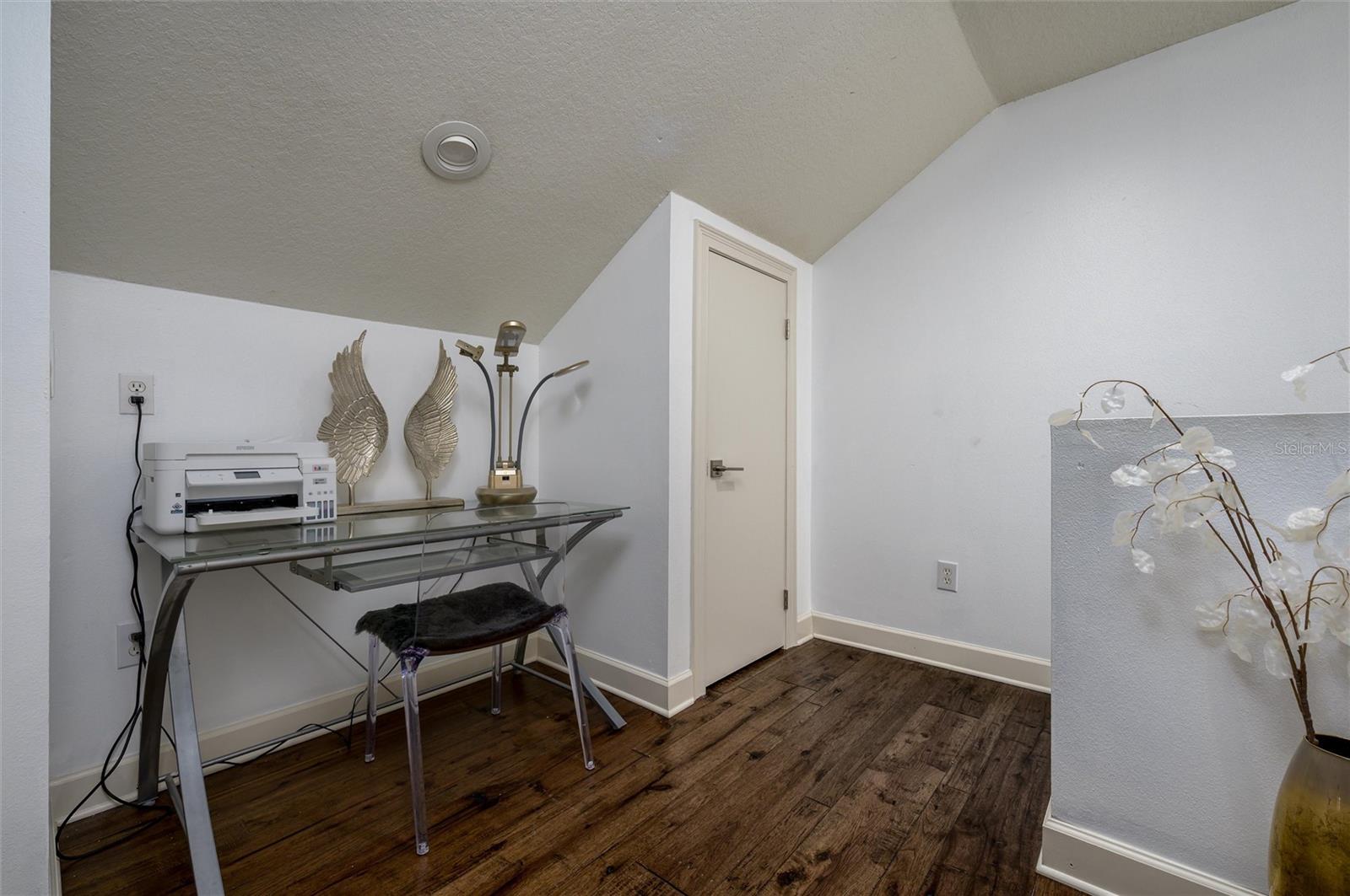 EMERALD COVE - Residential