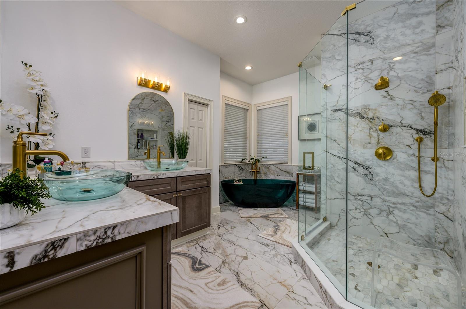 EMERALD COVE - Residential