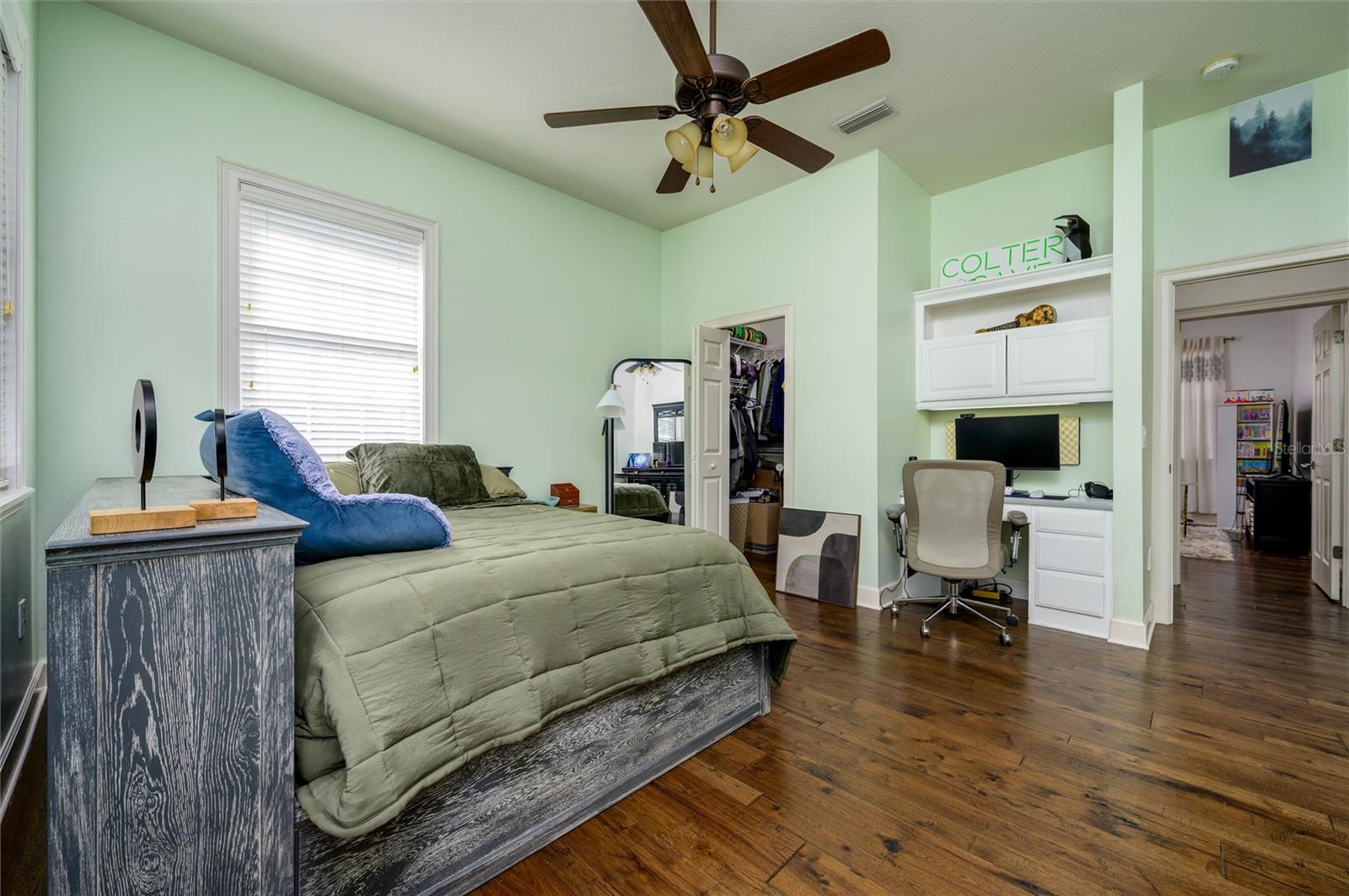 EMERALD COVE - Residential