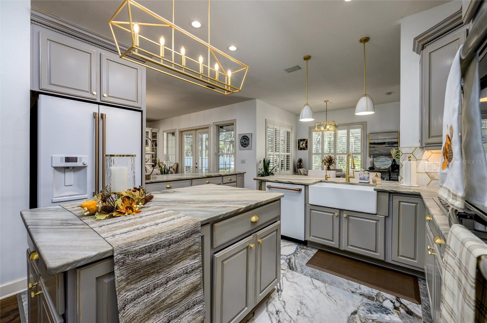 EMERALD COVE - Residential