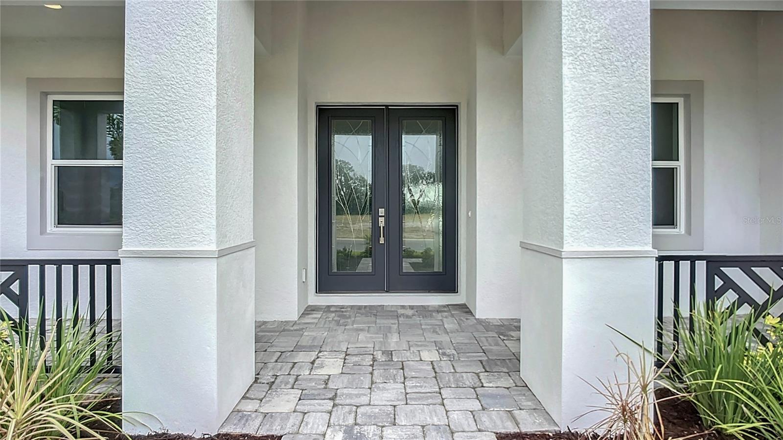3512 CROSS CREEK PARKWAY