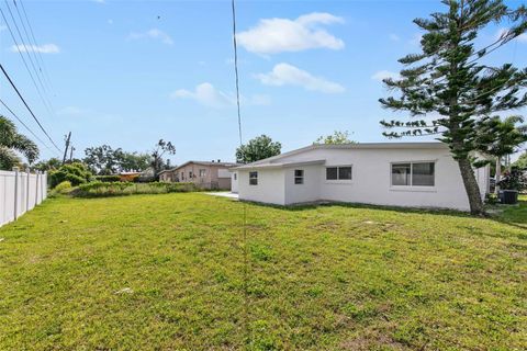 A home in PORT CHARLOTTE