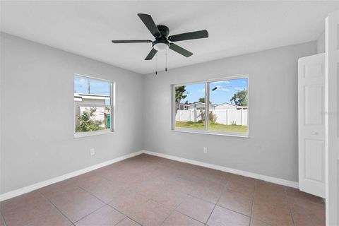 Single Family Residence in PORT CHARLOTTE FL 2554 AMBROSE LANE 24.jpg